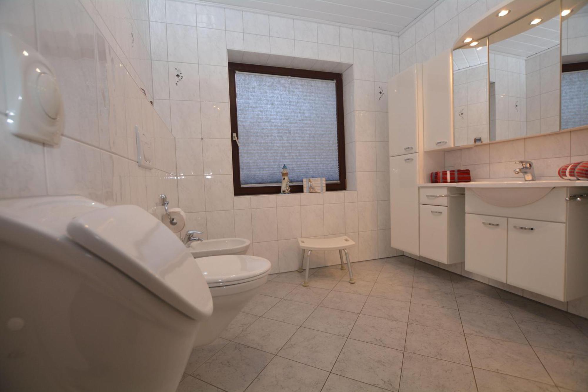 Haus Lily Nr.02 Bis Zu 6 Personen Davon Max. 2 Kinder บือซุม ภายนอก รูปภาพ
